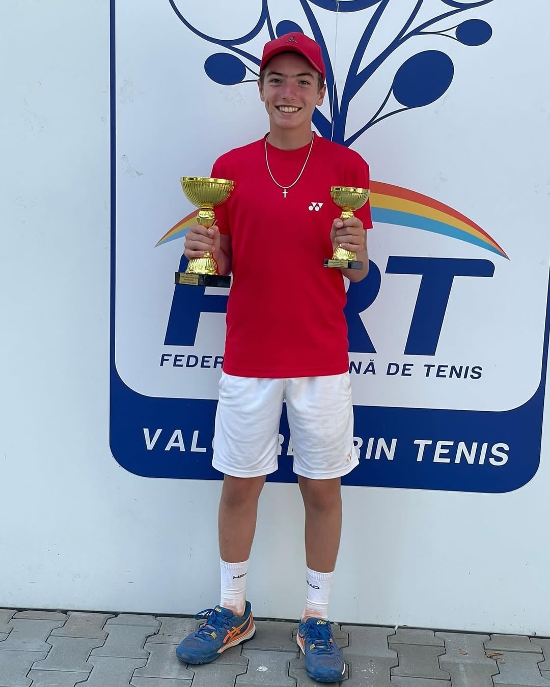 Dan Capatos, mândru de fiul său. Andrei, performanțe remarcabile în tenis la doar 15 ani: „Trebuie să ai 100.000 de euro pe an”