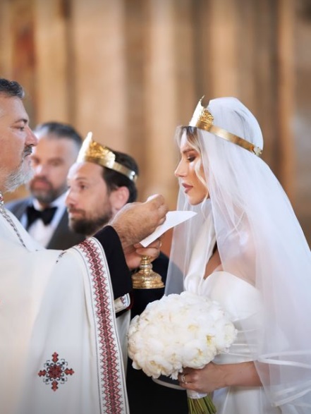 Dani Oțil, în lacrimi la cununia religioasă cu Gabriela Prisăcariu. Cum a fost pozat și de ce s-a emoționat: „Avea cuvintele la el”