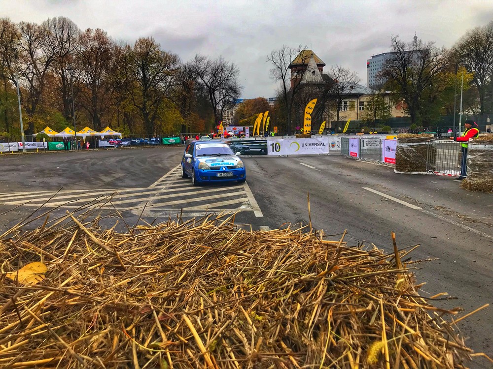 Spectacol pe străzile din București! Mihai Leu, Titi Aur, Bogdan Marişca, Marco şi Simone Tempestini fac show pe Kiseleff