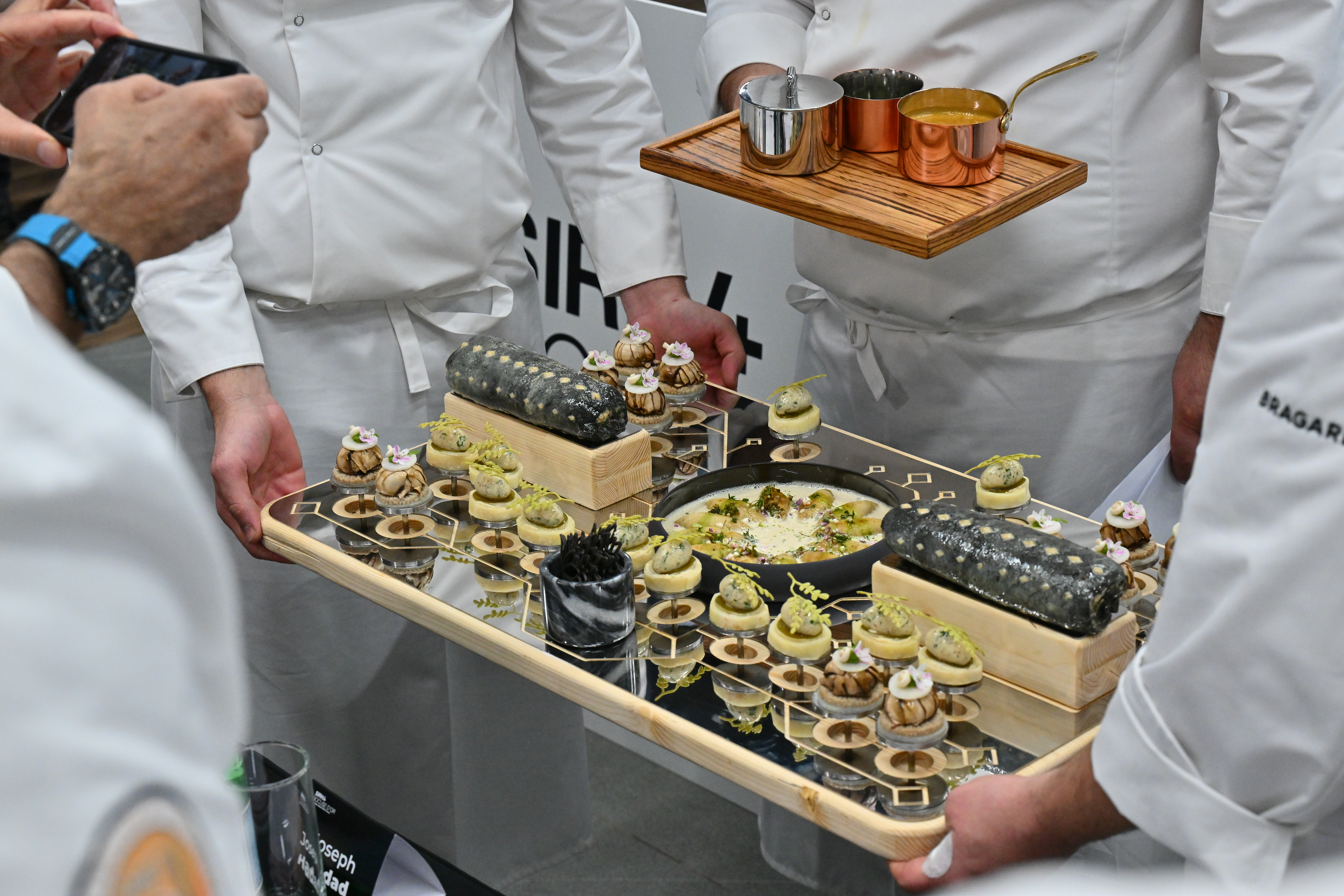 Cum au ajuns românii printre cei mai buni bucătari din Europa. Preparatele care i-au dus pe chefii din țara noastră la „Cupa Mondială a Gastronomiei”