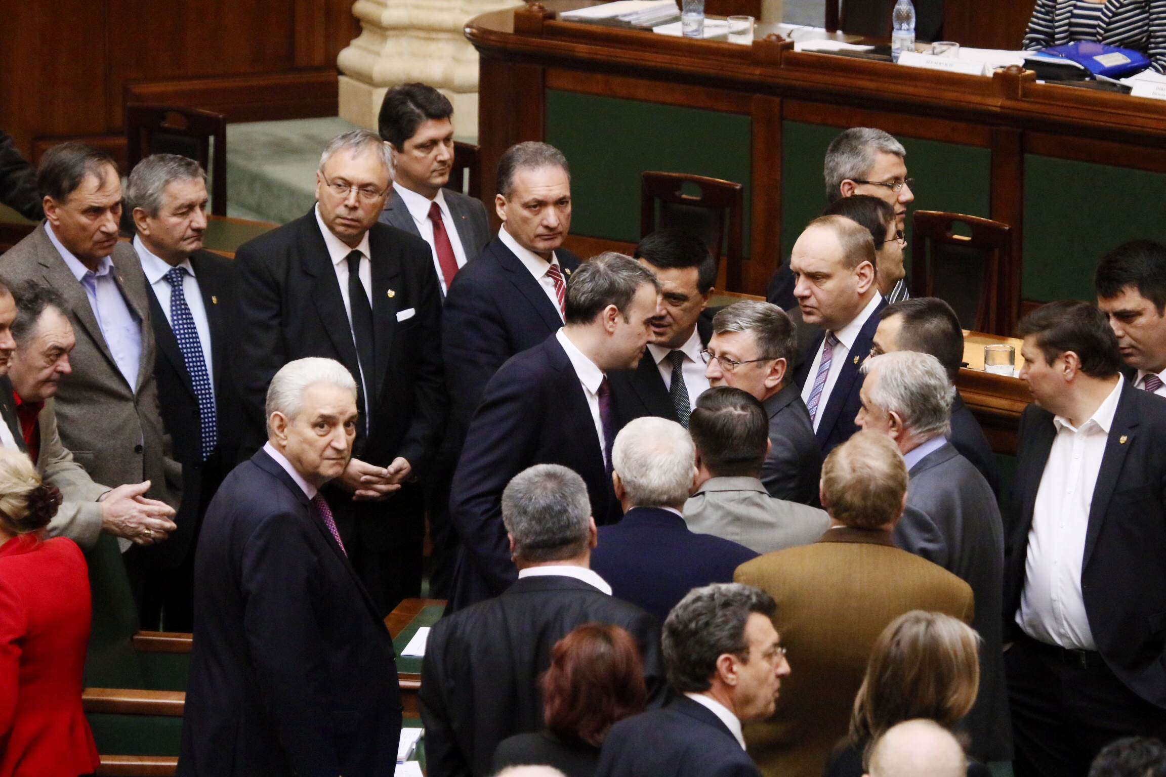 Atunci și Acum: Darius Vâlcov a intrat în politică sub aripa lui Traian Băsescu și a ajuns ”creierul” guvernării PSD-ALDE