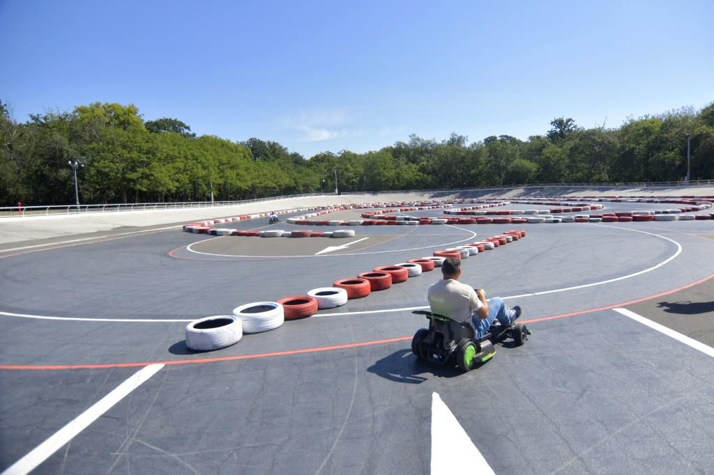 Craiova reinventează spectacolul de karting, cu ajutorul studenților
