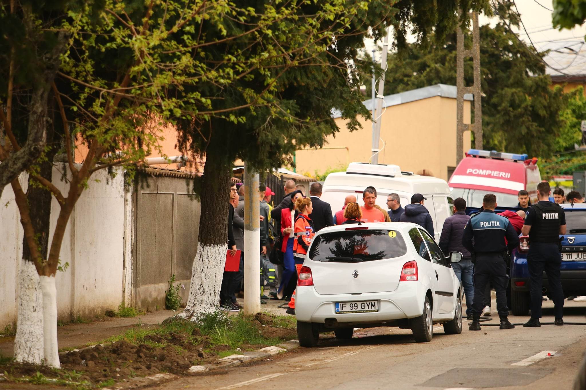 Copila de 5 ani ținută ostatică în casă de propriul tată, în Chiajna, a fost eliberată după 28 de ore. Cum s-au derulat negocierile