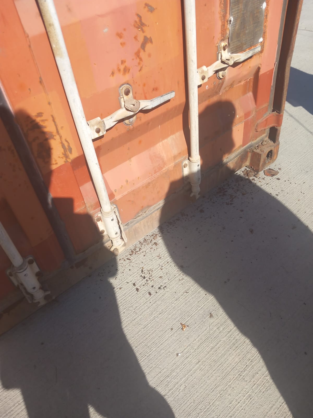 ANPC a intrat și în Portul Constanța. Zeci de containere, sigilate pentru nereguli. Piedone: „Odată ce am intrat în Schengen, TIR-urile nu mai sunt verificate”