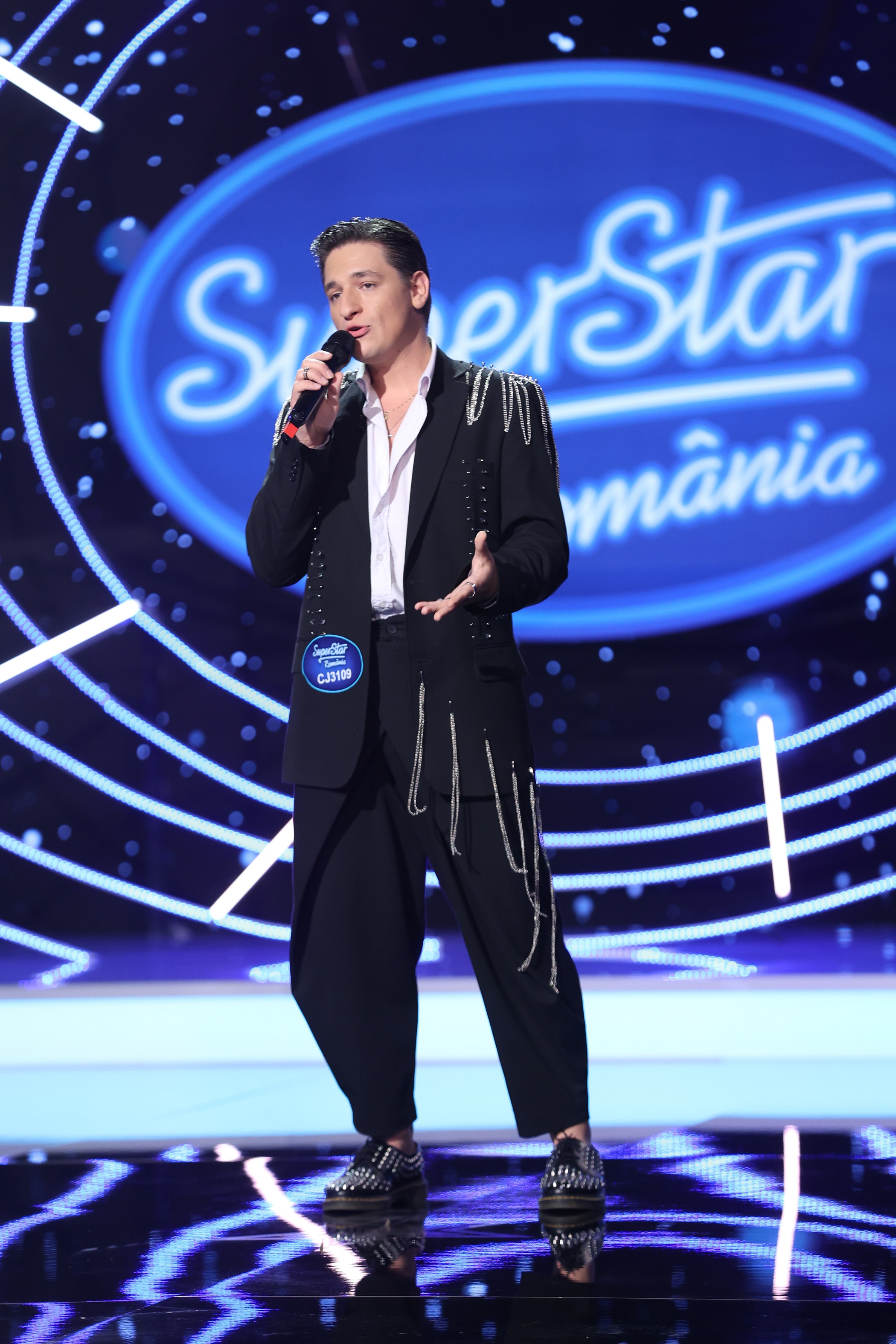 Surprize în cea de-a doua ediție „SuperStar România!”. A izbucnit în lacrimi. Reacția neașteptată a lui Carla’s Dreams