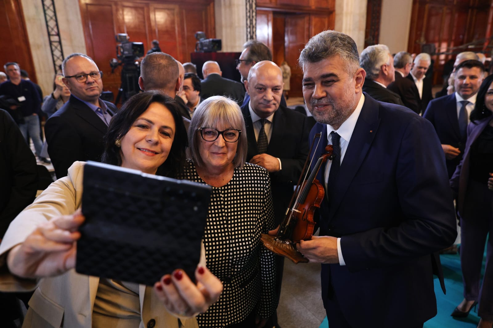 Marcel Ciolacu și-a lansat programul politic „Proiectul de țară”: „Sunt pregătit să fiu președintele tuturor românilor”