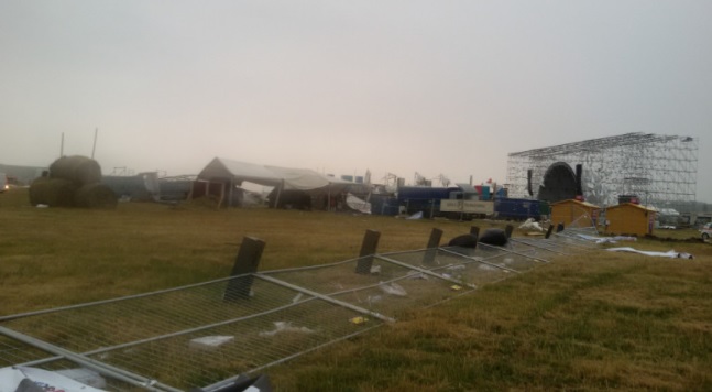Șase persoane rănite la festivalul Afterhills de la Iași. Vijelia a doborât cortul