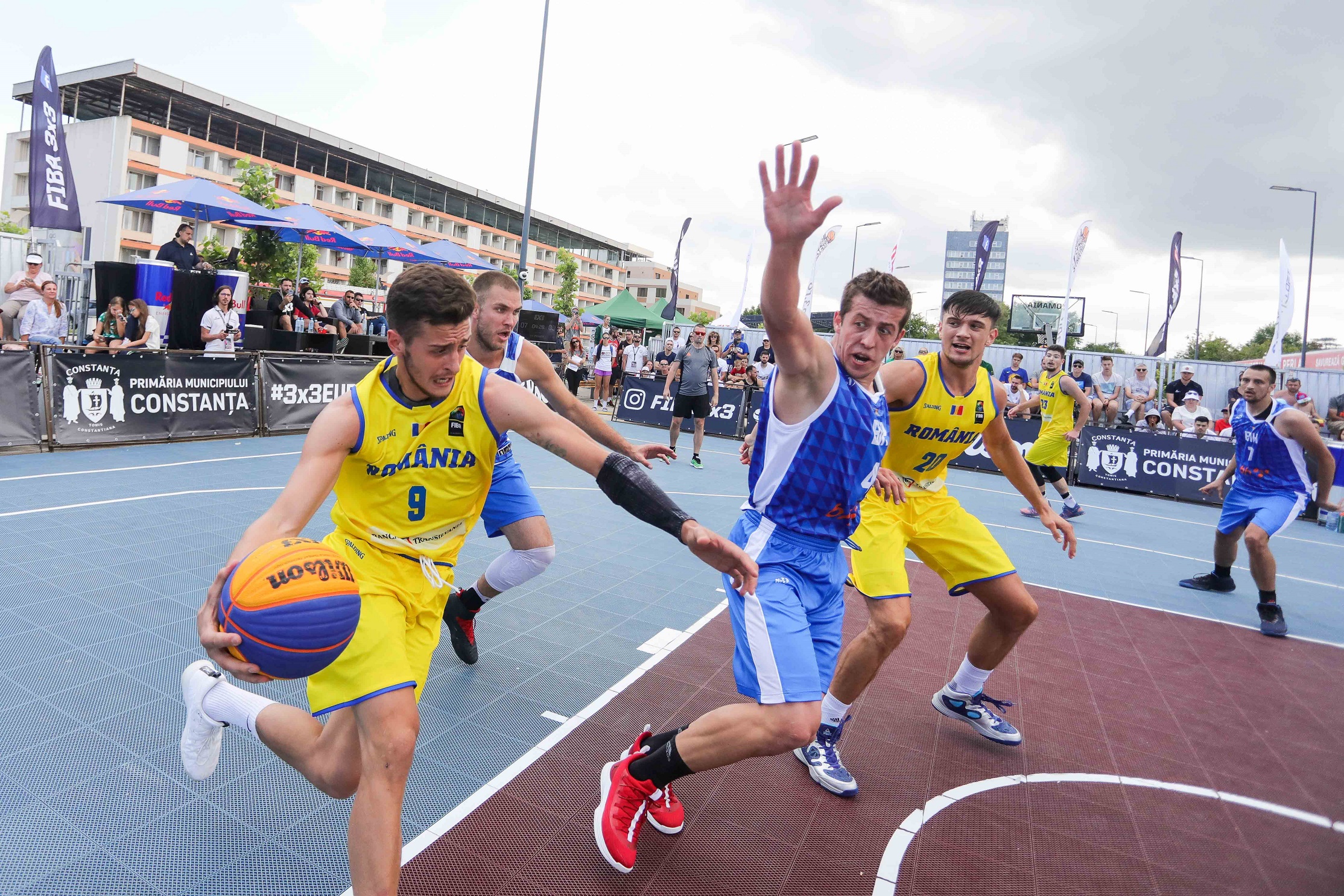 Campionatul European de baschet 3x3, în România. Treofeele, la sârbi și la franțuzoaice. Tricolorele, învinse în sferturile de la Circul Metropolitan București / FOTO