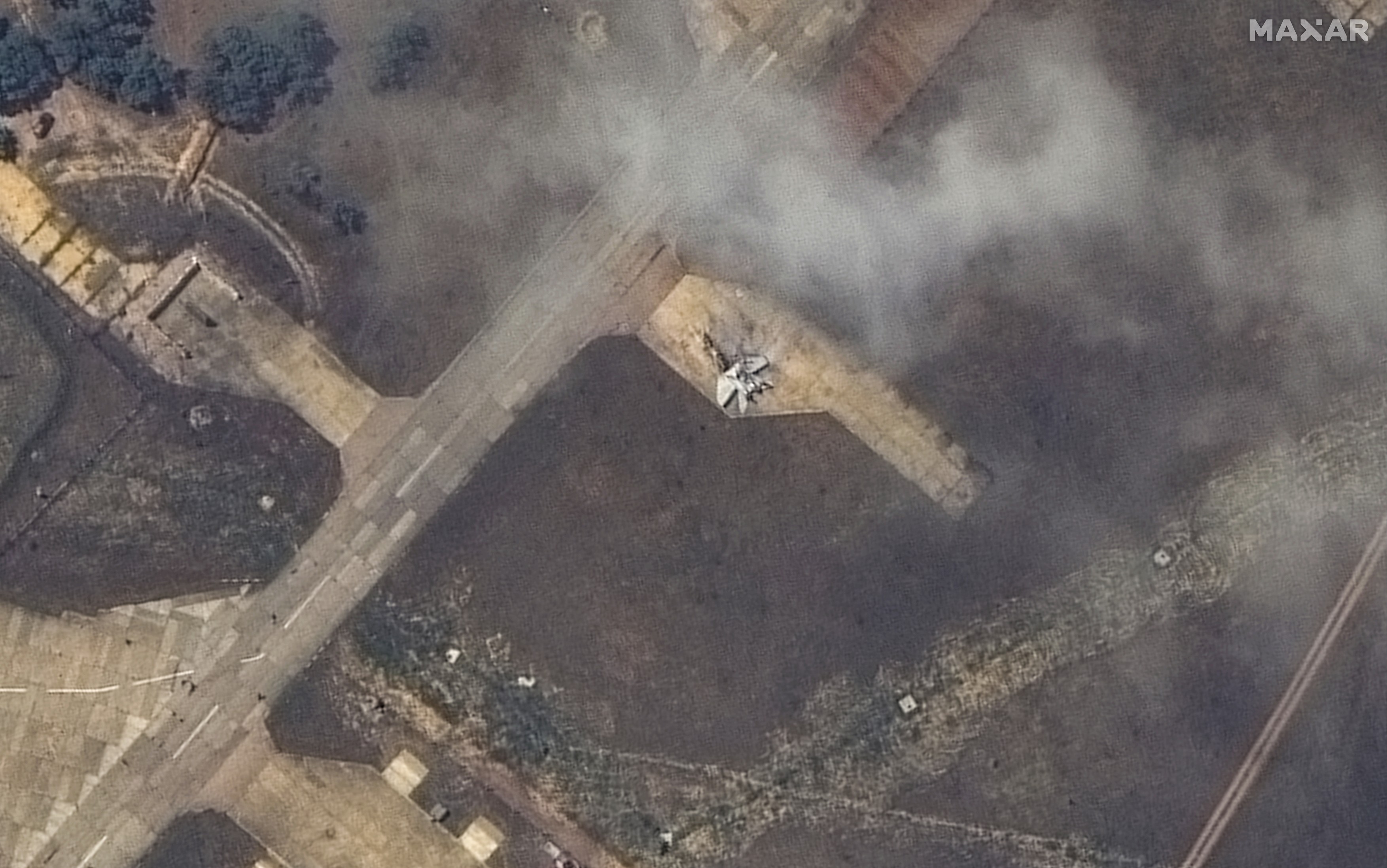Dezastrul făcut de ucraineni la baza aeriană rusă Belbek din Crimeea, surprins în imagini din satelit