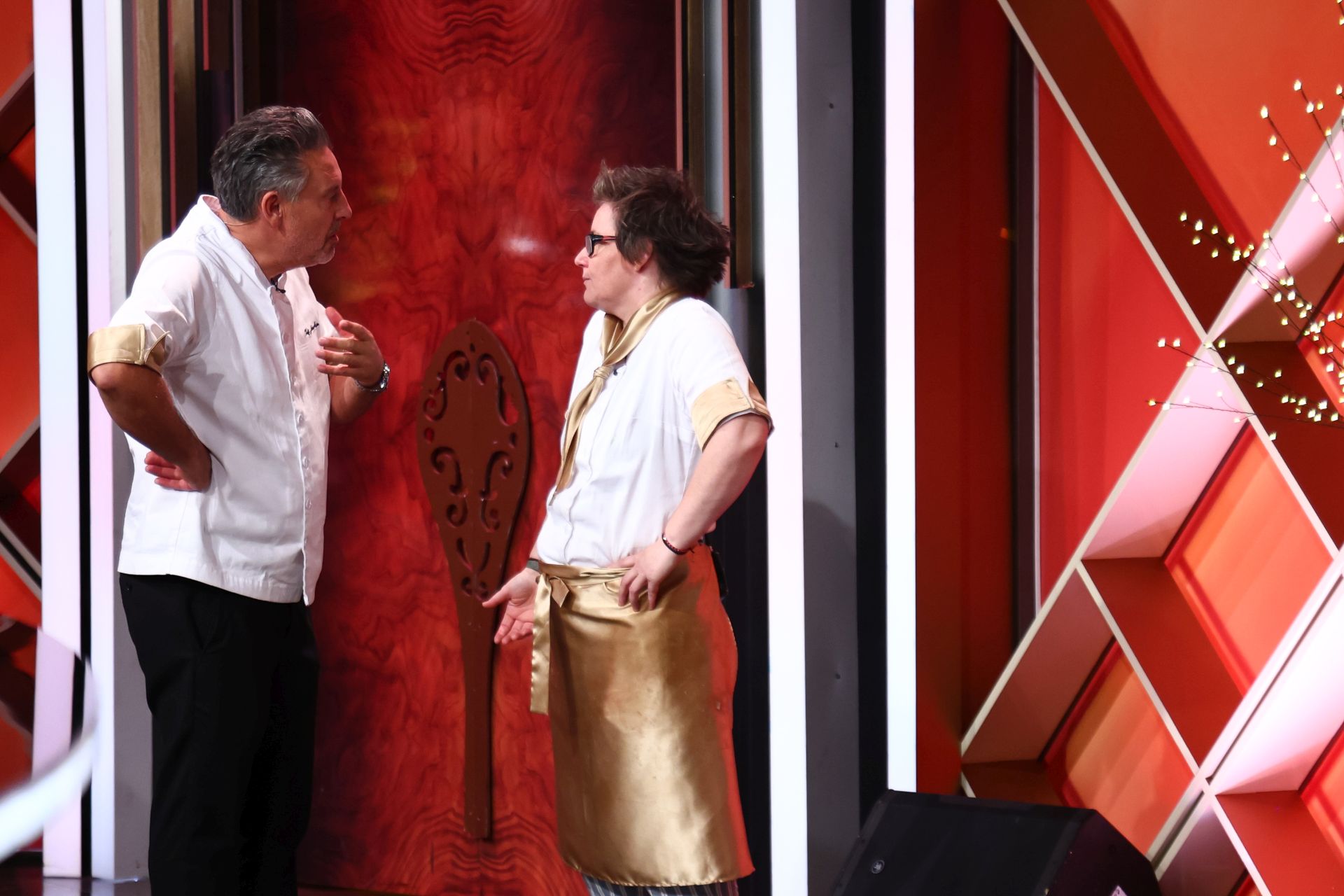 Semifinaliștii Chefi la cuțite, sezonul 14. Emoții uriașe în această seară: competiția își desemnează finaliștii