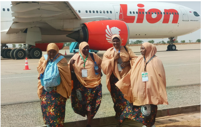 FG warns Nigerian pilgrims to respect laws abroad