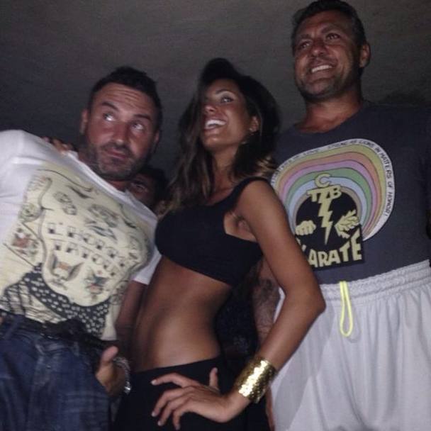 GALERIE FOTO / Cuceritorul Vieri nu se potolește: are burtă, dar nu-l ocolesc fetele superbe