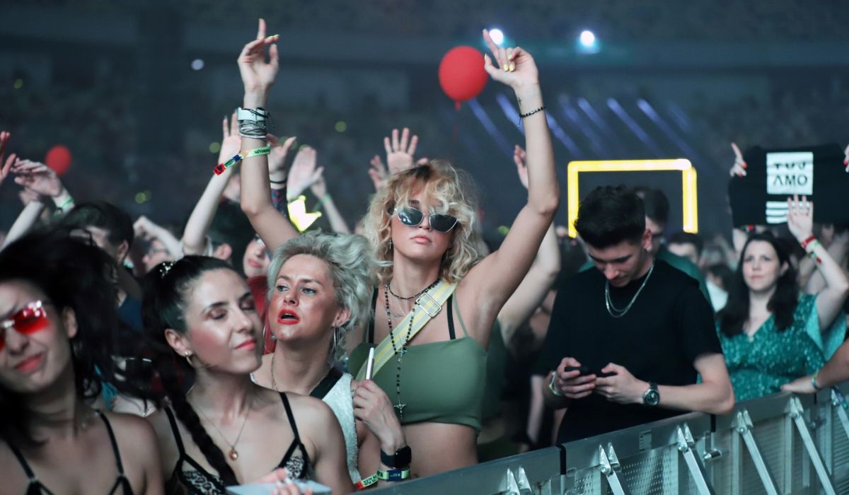 Prima zi a Neversea Kapital 2025 în imagini: Arena Națională, transformată pentru festivalul din București