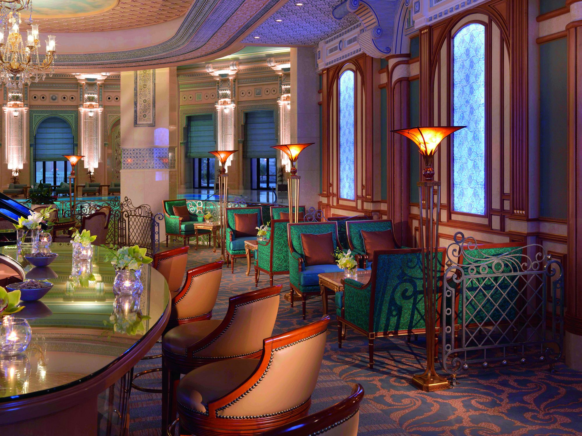 GALERIE FOTO| Prinții saudiți arestați sunt închiși în Ritz Carlton. Cum arată ”închisoarea”