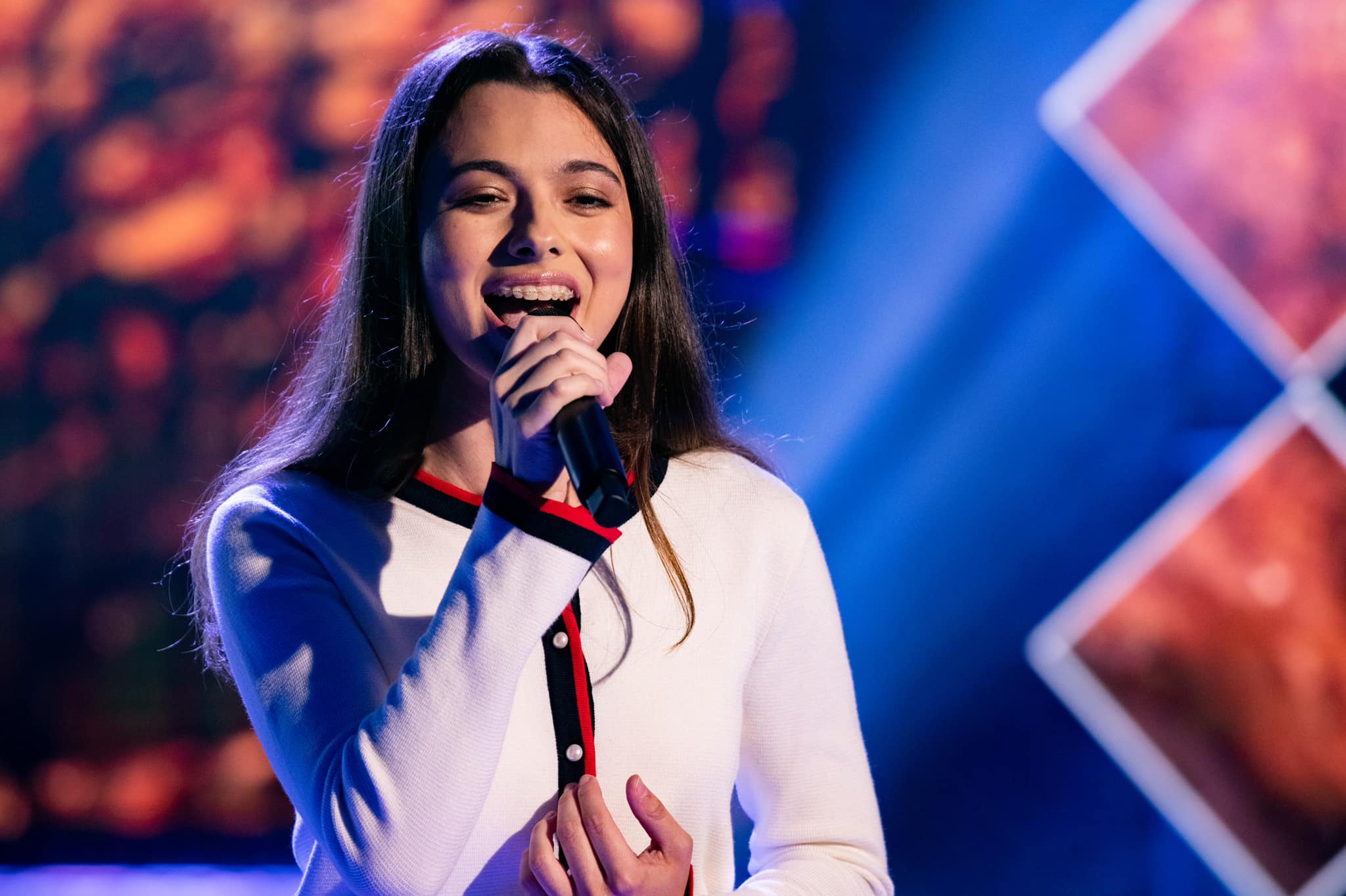 Laura Bretan, câștigătoarea „Românii au talent 2016”, a împlinit 21 de ani. Cum arată acum și ce surpriză le-a făcut fanilor