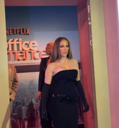 Jennifer Lopez, în pantofi românești la plimbare prin New York. Cum a fost surprinsă vedeta