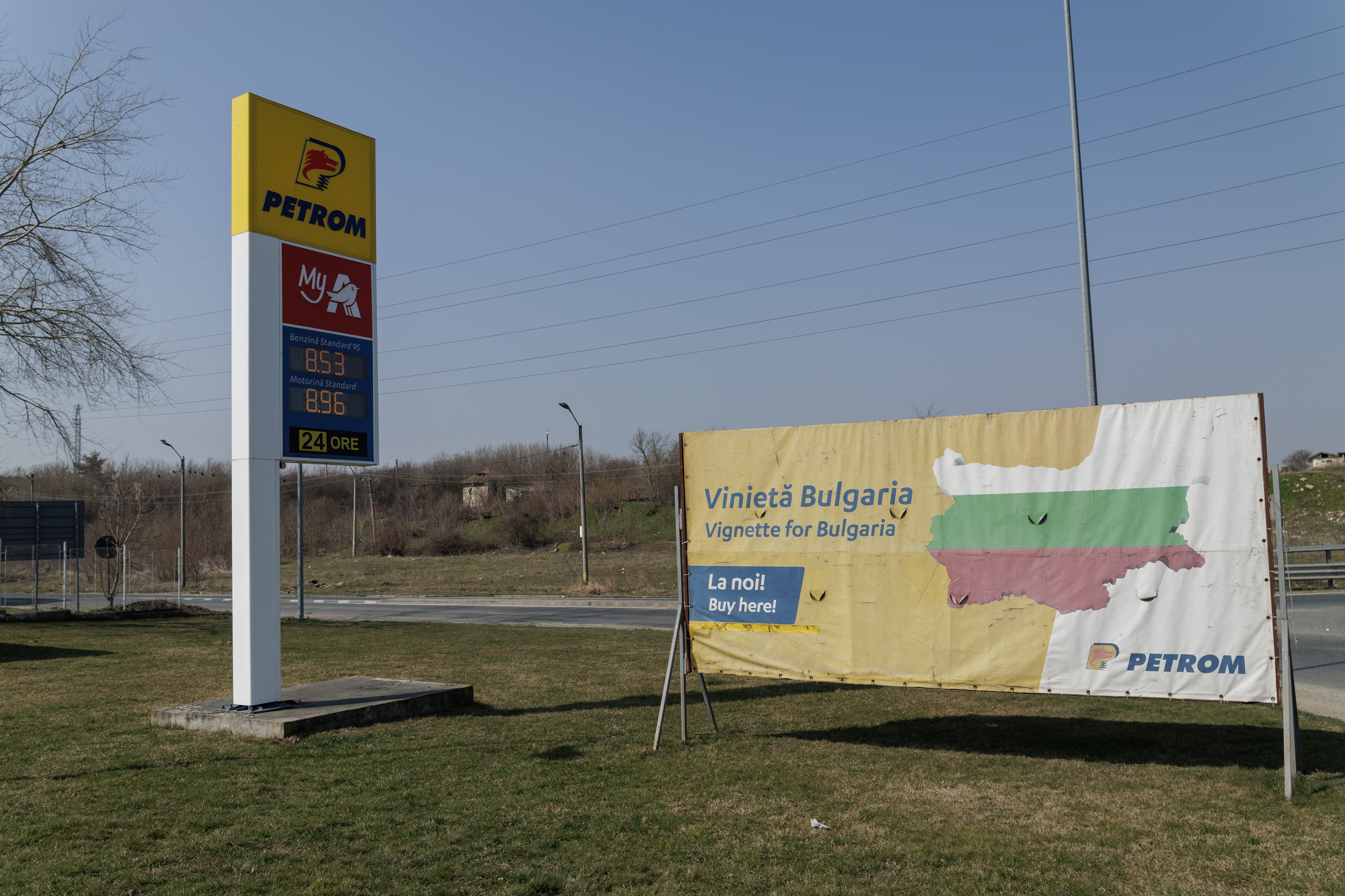 Asaltul românilor asupra benzinăriilor din Bulgaria. „O să fim din ce în ce mai mulţi pe aici, dacă mai cresc puţin preţurile”