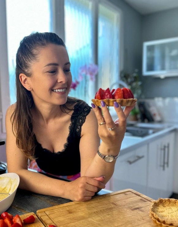 Cine este Nina Hariton, câștigătoarea „Chefi la cuțite”, sezon 11. A fost nevoită să renunțe la bucătărie și a devenit agent imobiliar
