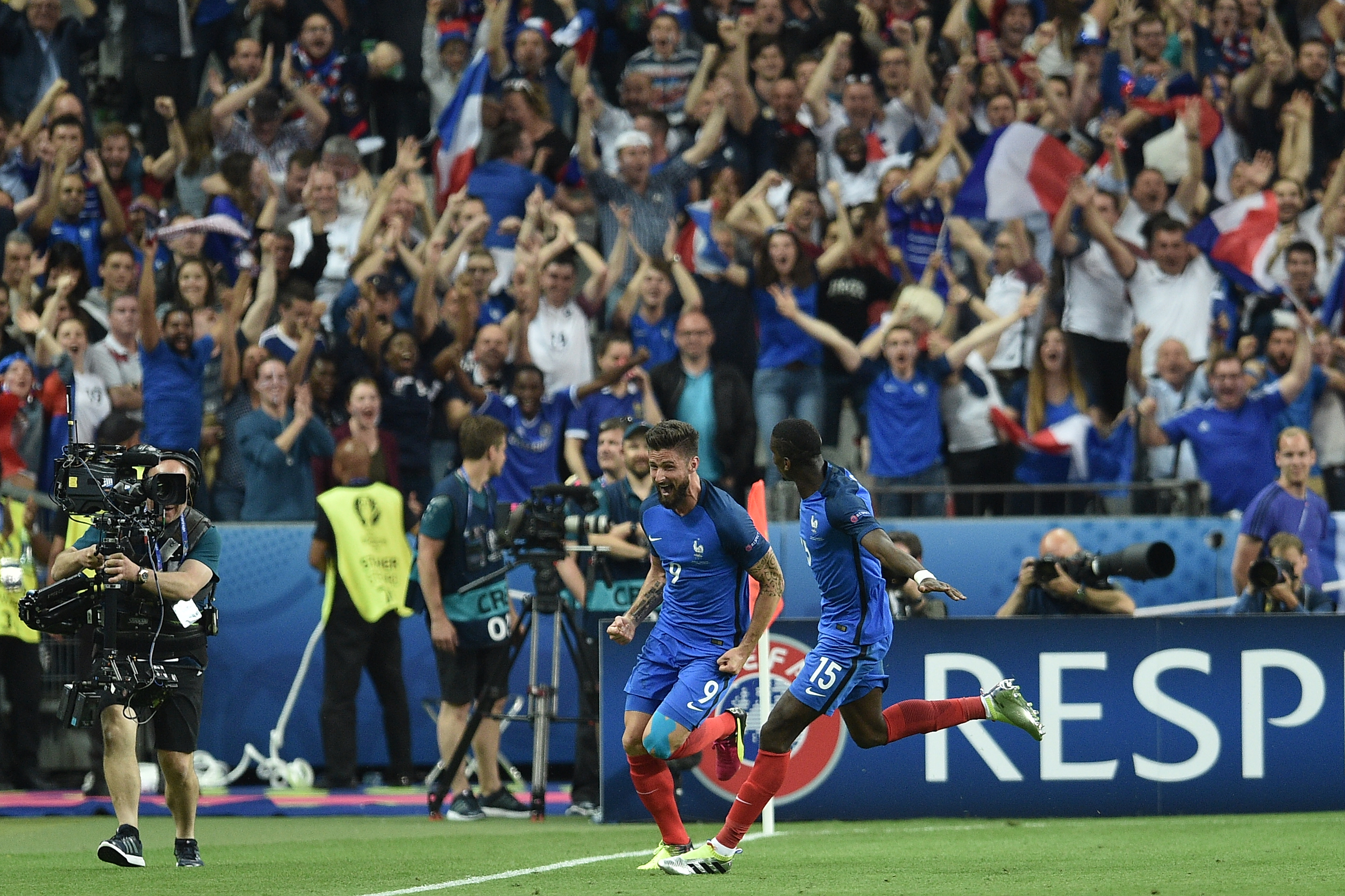 România-Franța 1-2 / LIVE BLOG. Eșec nedrept! Noi am fost Legiunea Franceză! Ne-au ucis în 89! | FOTO&VIDEO