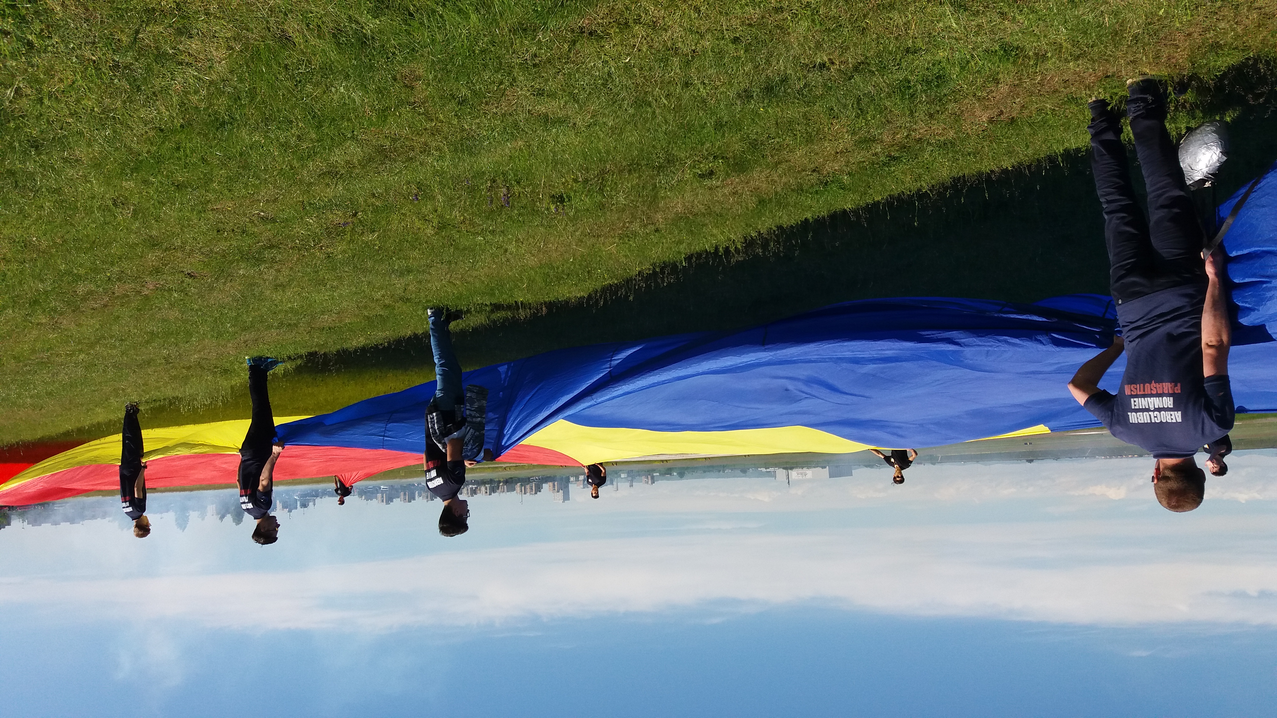 FOTO Spectacol pe cer la Aerodromul de la Strejnic
