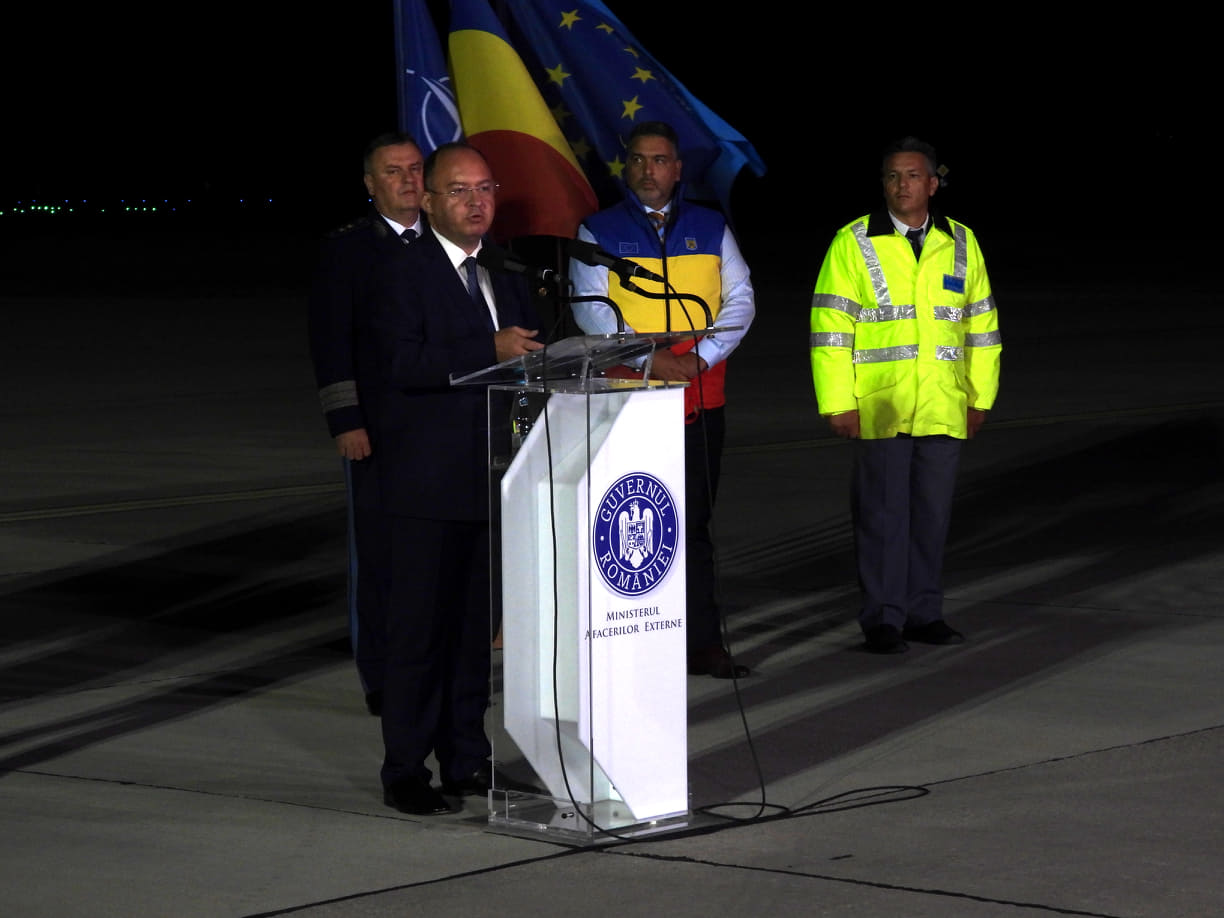 139 de cetățeni afgani, evacuați din Afganistan în urma demersurilor MAE, au ajuns în România