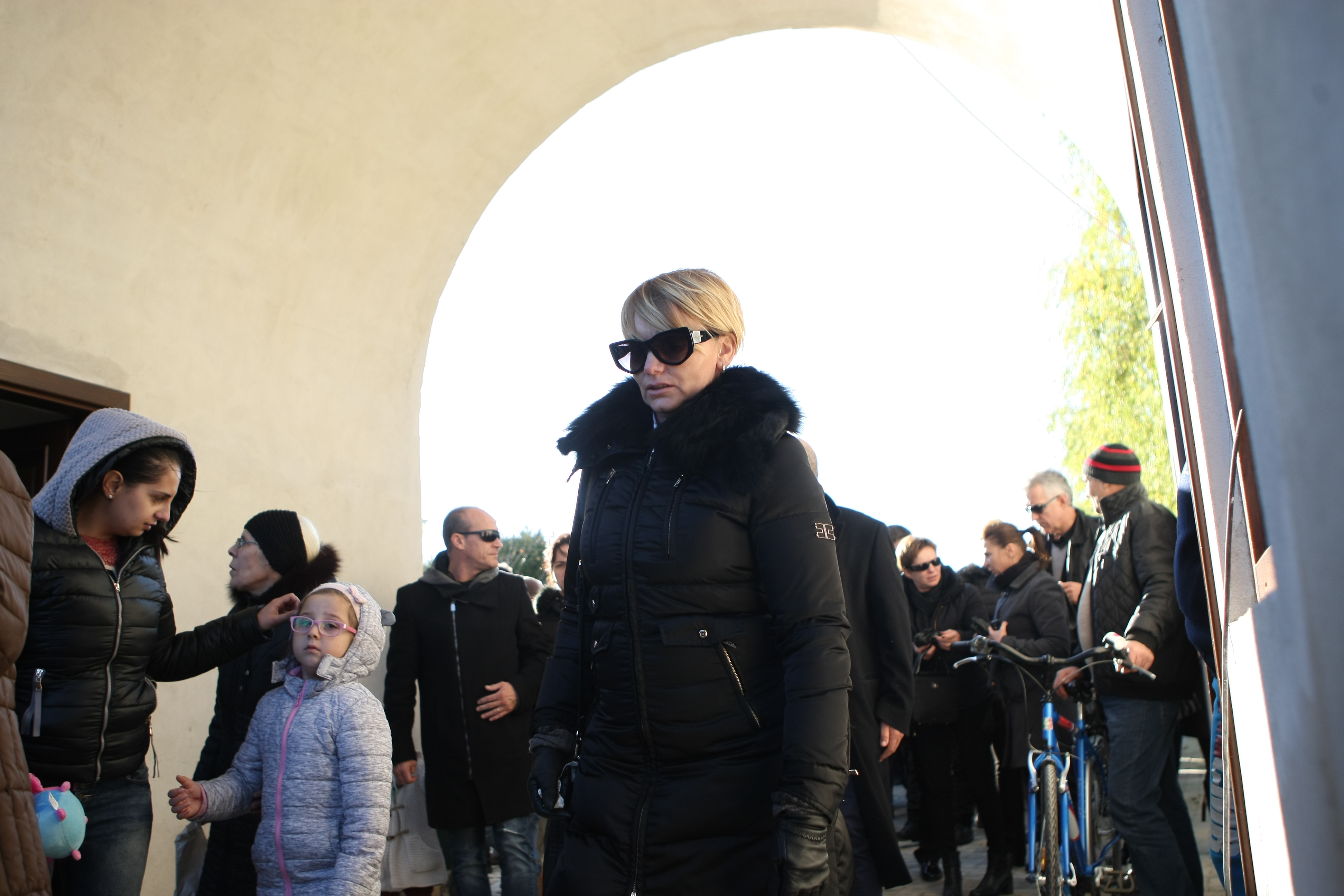 Daniel Prodan a fost înmormântat, azi, la cimitirul Sf. Ilie din Voluntari. Promisiune în lacrimi făcută de Gică Popescu: ”Îți vom îndeplini visul” | GALERIE FOTO