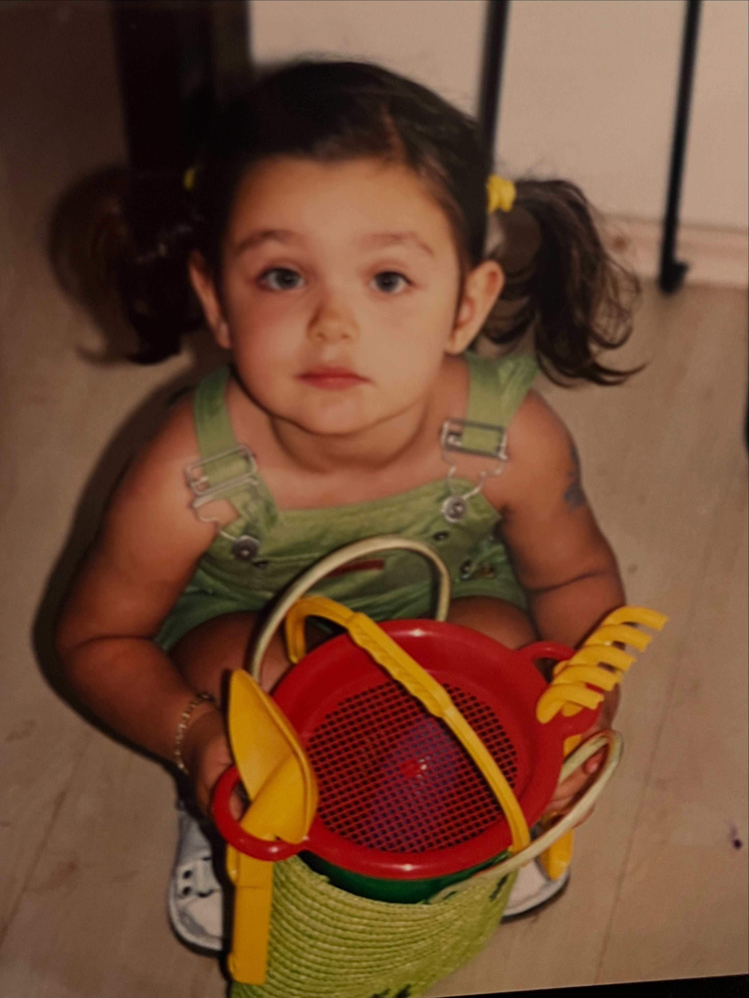 Andreea Esca a publicat imagini de colecție cu Alexia Eram, în ziua în care a împlinit 26 de ani. Ce i-a transmis vedeta fiicei sale