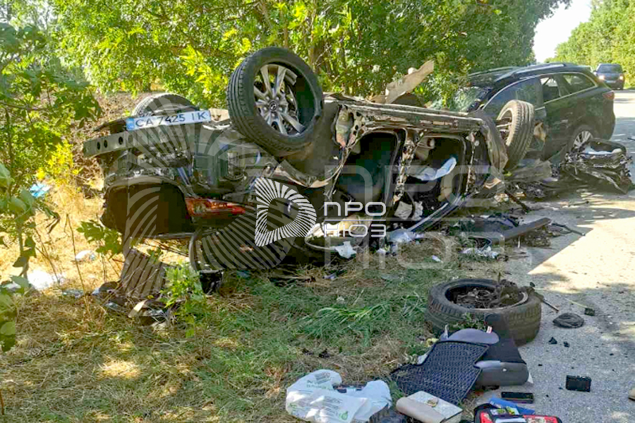 Două mașini românești, distruse de un șofer ucrainean, în Bulgaria. Doi morți și trei răniți grav