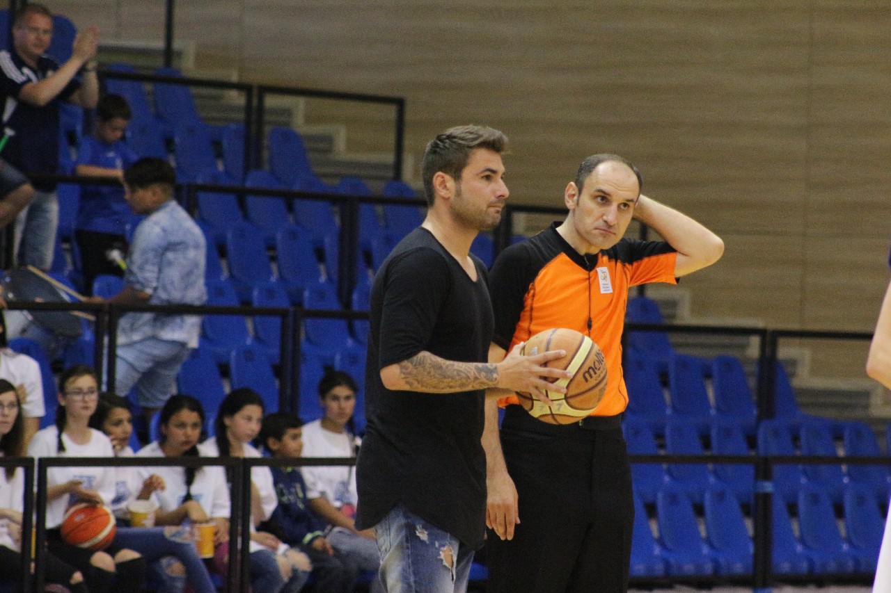 Mutu a dat lovitura de începere la meciul care a adus promovarea CSM Ploiești în Liga Națională de baschet FOTO
