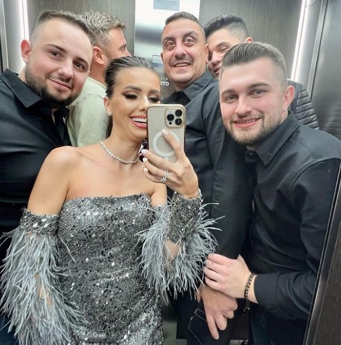 Superstițiile pe care le are Georgiana Lobonț de sărbători. Ce își pune în sutien de Revelion, la ora 12 noaptea | EXCLUSIV