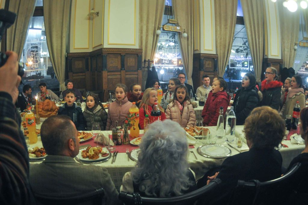 REPORTAJ: Sretan Božić! Badnjakul a arătat un an roditor pentru sârbii care celebrează Crăciunul pe rit vechi| FOTO&VIDEO
