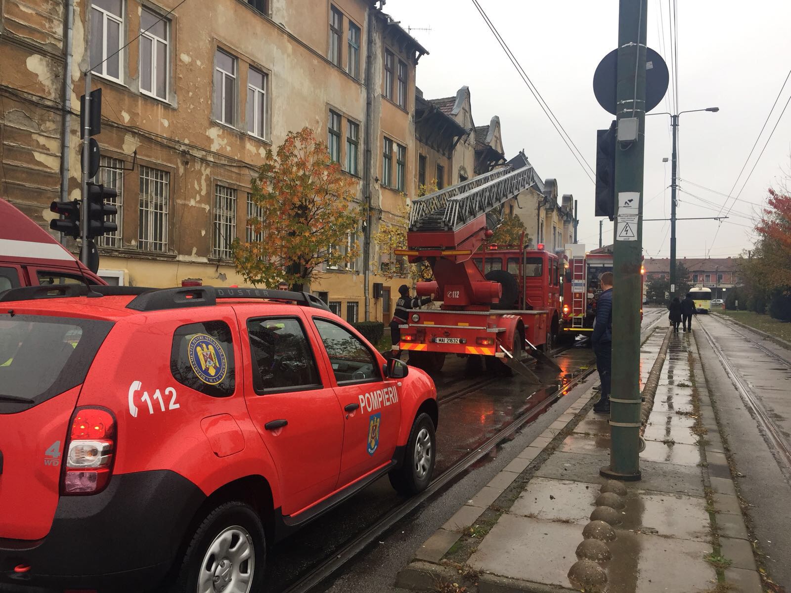 UPDATE: Un bărbat din Timișoara a incendiat casa fostei soții în timp ce femeia era la cumpărături. Bărbatul a fost reținut