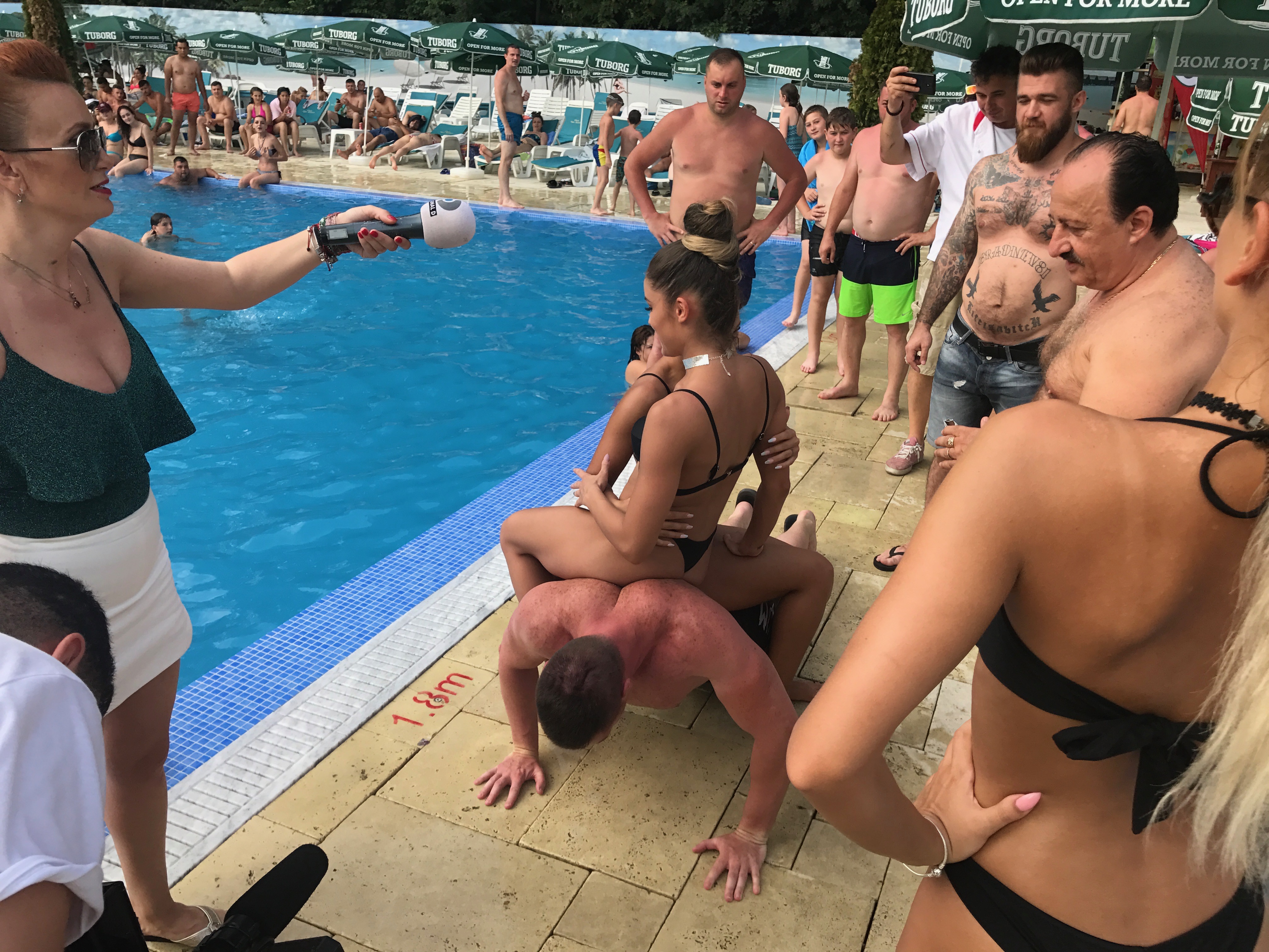 Super-petrecere cu luptătorii Superkombat și fetele Sexy Kombat la hanul fostului patron al Rapidului