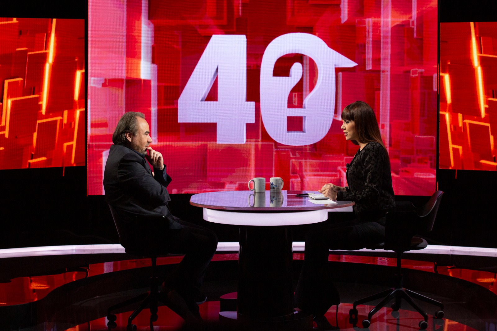 Bobby Păunescu, în lacrimi în fața lui Denise Rifai: „Sunt mândru că sunt băiatul tatălui meu”. Prezentatoarea i-a pus mai multe întrebări incomode