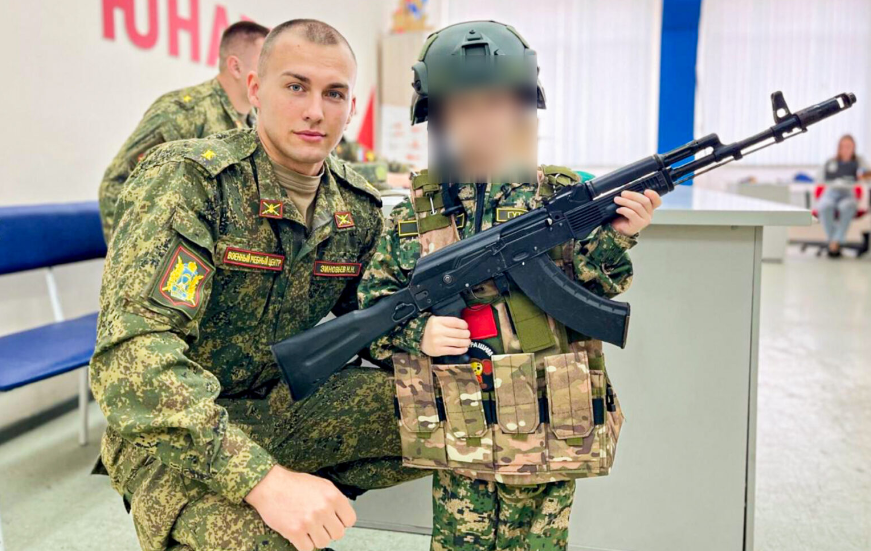 Rușii pregătesc copii de grădiniță pentru armată: „Nu e nimic în neregulă. Aceasta este viitoarea elită pentru serviciul militar”