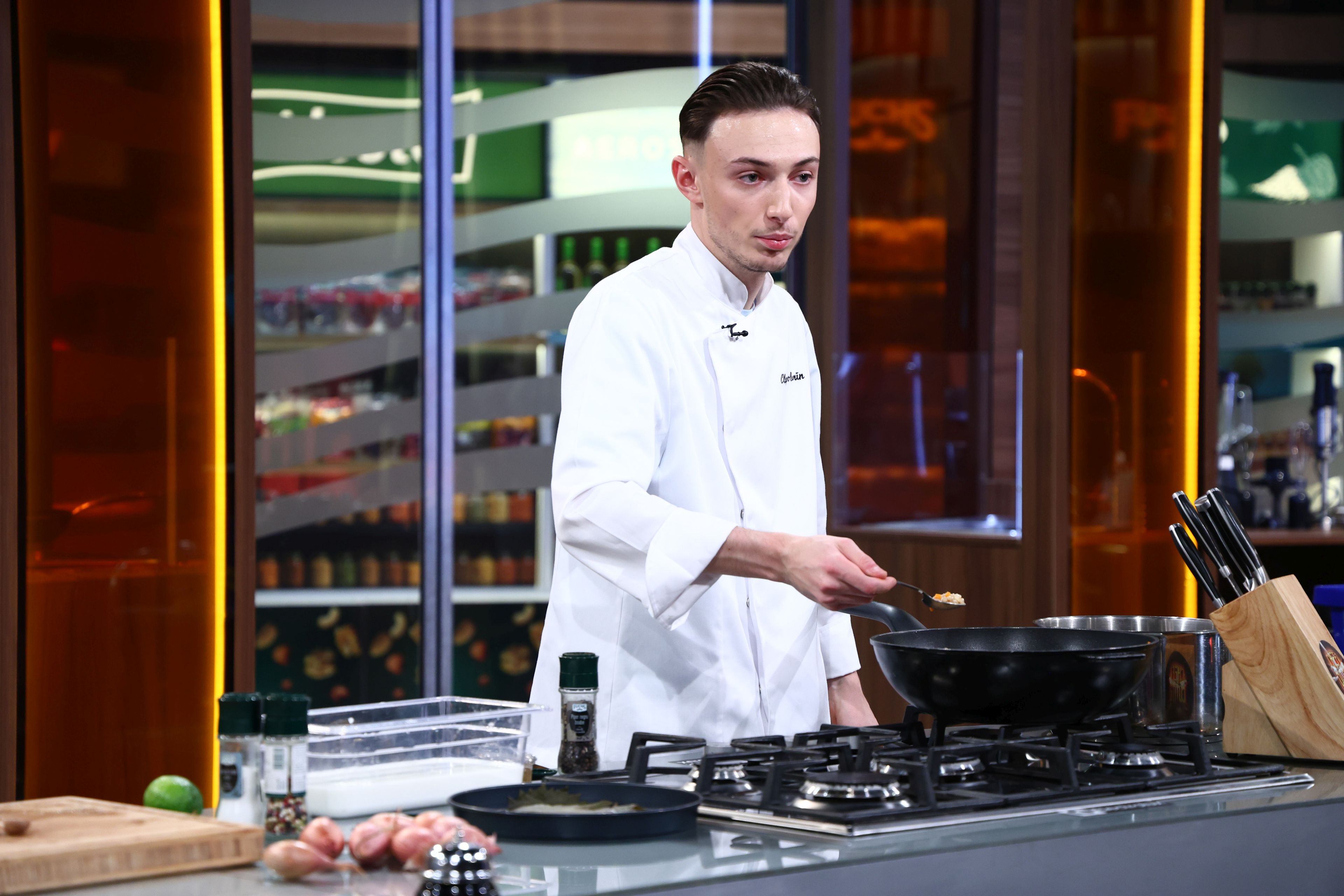 Cine e Oleg Dobrin de la „Chefi la cuțite”, sezonul 17. „Am gătit pentru președinți de stat. Sunt de 4 ani în domeniu”