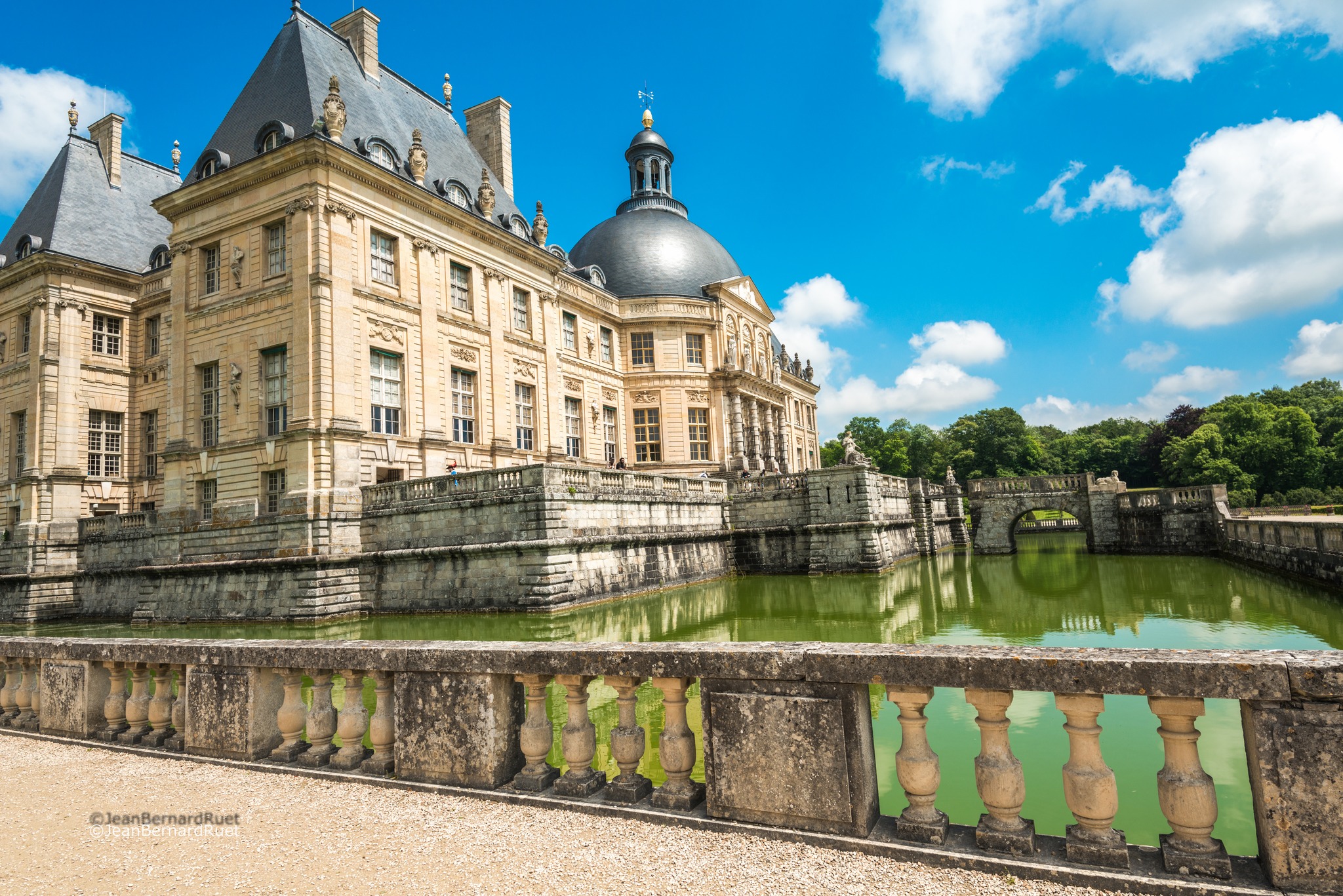 Promoție a unui castel aflat la o oră de Paris. Dacă te cheamă ca pe campionii olimpici francezi, intri gratis