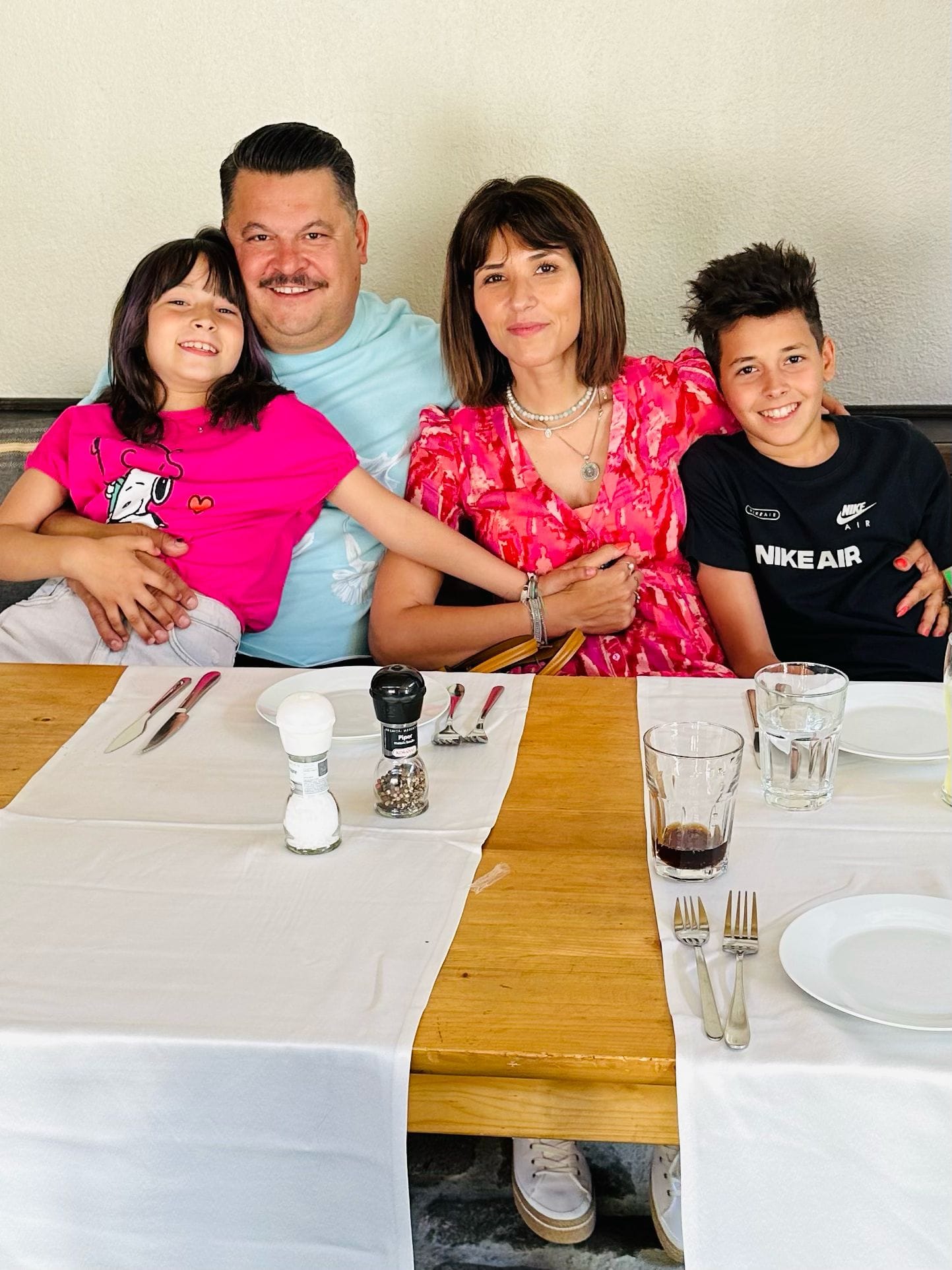 Anunțul făcut de Mihai Bobonete după 15 ani de căsnicie cu Cătălina. „Am avut și ani de zile în care am trăit viețile separat”