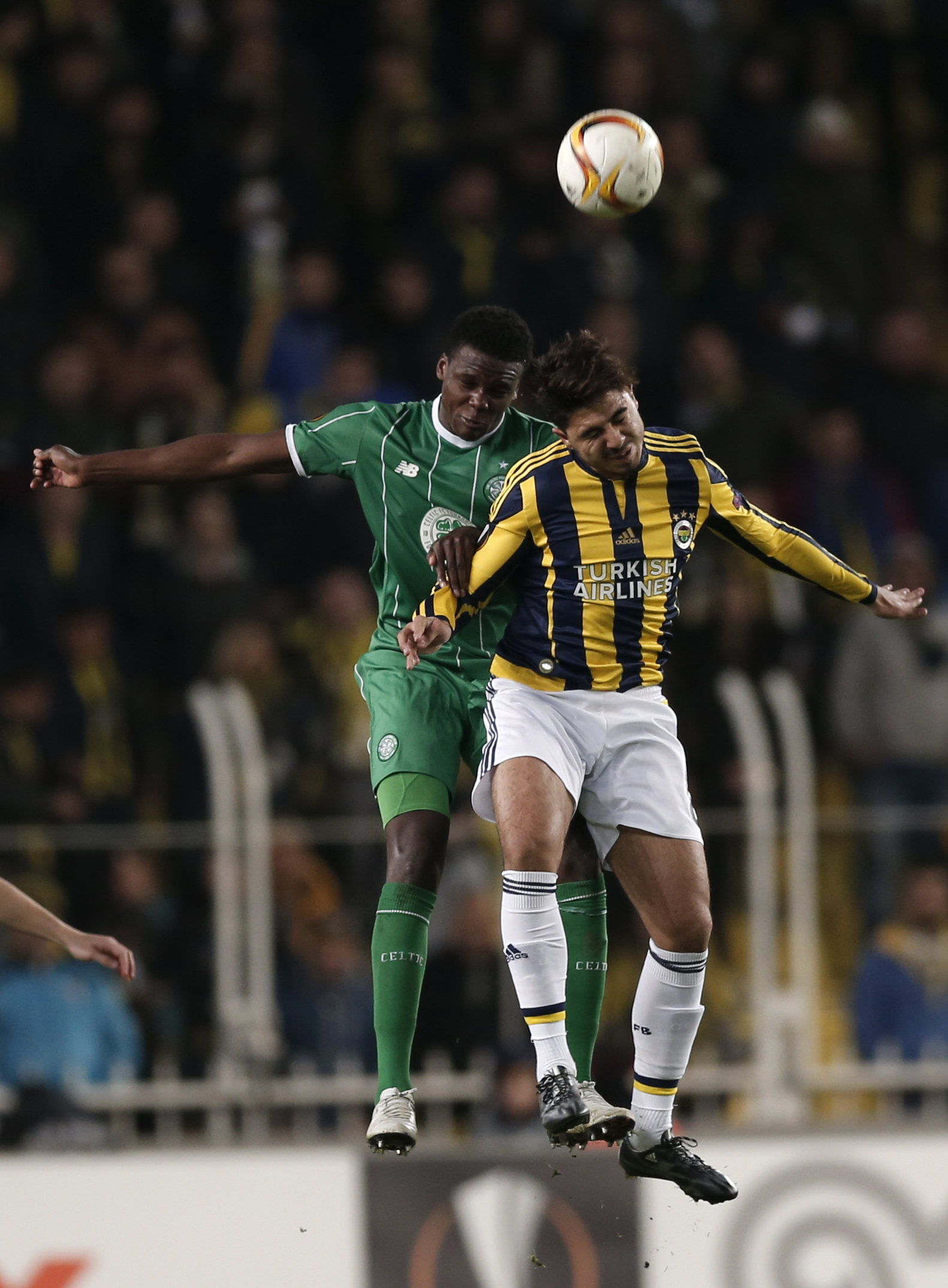 Europa League. Trei români s-au calificat în şaisprezecimile de finală: Mircea Lucescu, Ciprian Tătărușanu şi Vlad Chiricheș. Partizan, lovită de blestemul Stelei