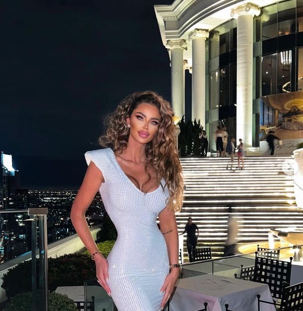 Bianca Drăgușanu, printre tigri și elefanți în vacanța de lux din Thailanda. Nu e singură, ci cu Gabi Bădălău