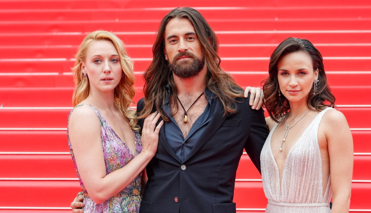 A Hunyadi című sorozat sztárjai meghódították a vörös szőnyeget Cannes-ban