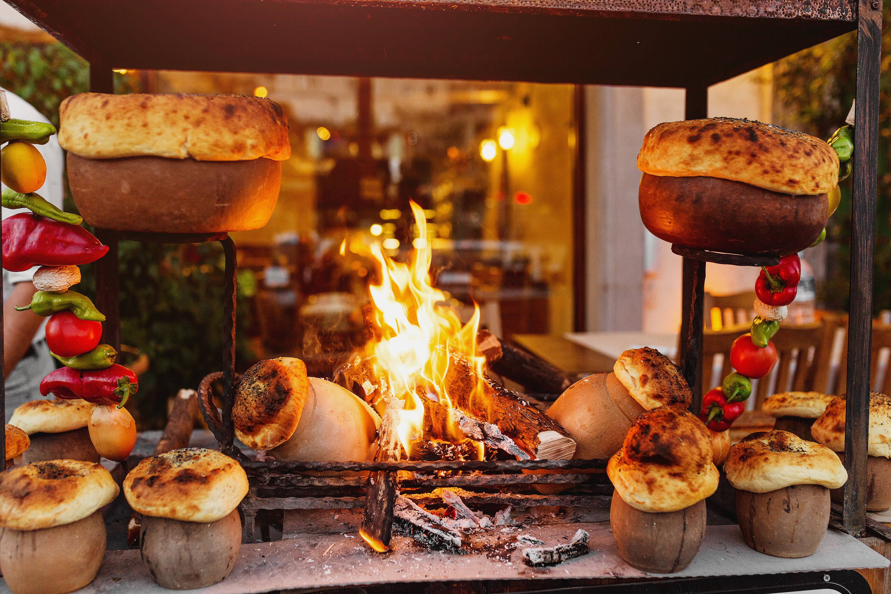 Zona cu peisaje de vis din Turcia în care se află 18 restaurante cu stea Michelin. Mâncărurile sunt pregătite prin metode tradiționale