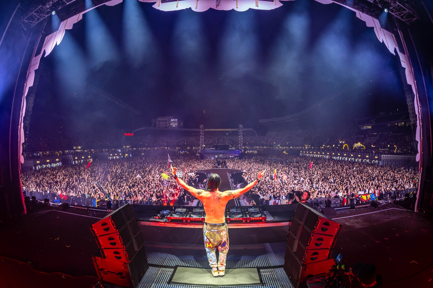 Câți oameni au fost la UNTOLD 2024, în prima zi de festival. Irina Rimes a fost invitată pe scenă de Steve Aoki