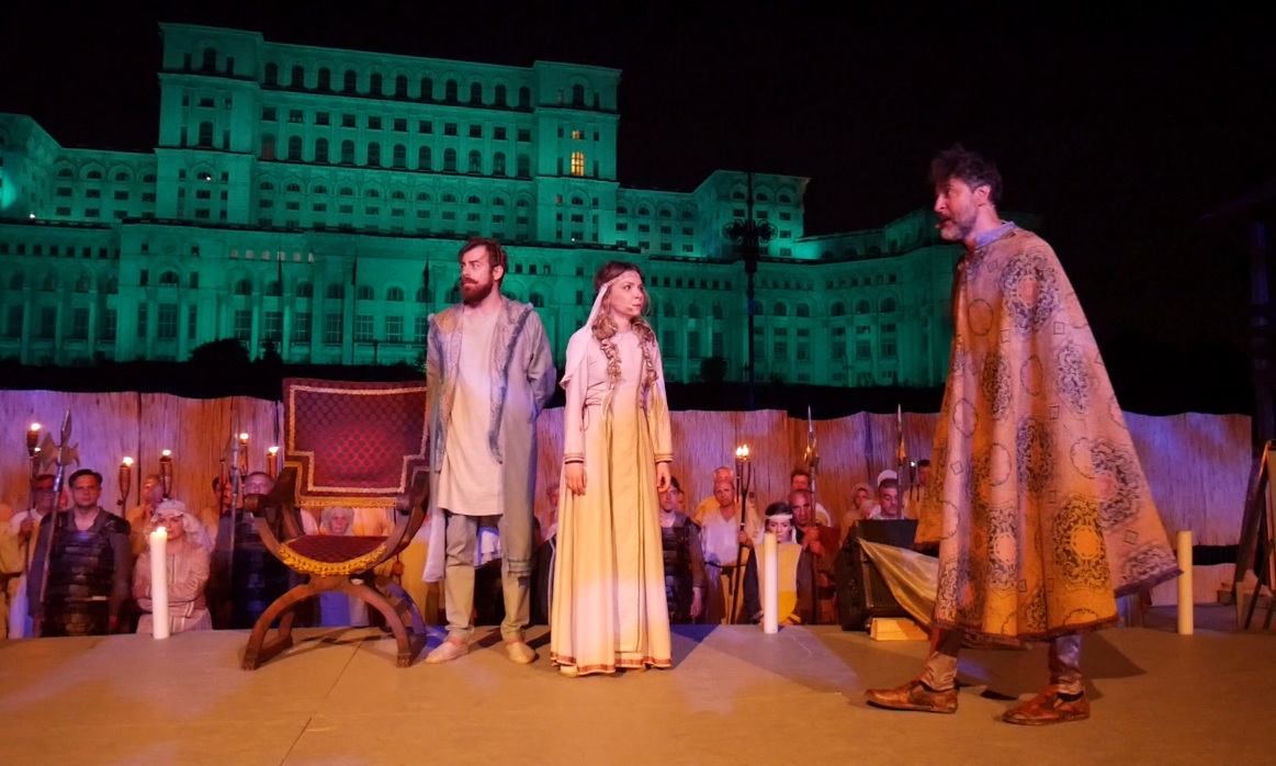 VIDEO/ Am văzut spectacolul „Vlaicu Vodă”, punerea în scenă de jumătate de million de euro. A meritat cheltuiala?