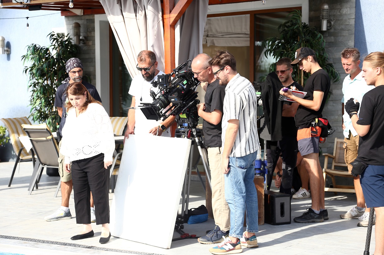 Au început filmările pentru „Lasă-mă, îmi place! Camera 609”, sezonul 2: „Ceea ce urmează va fi și mai plin de haz”
