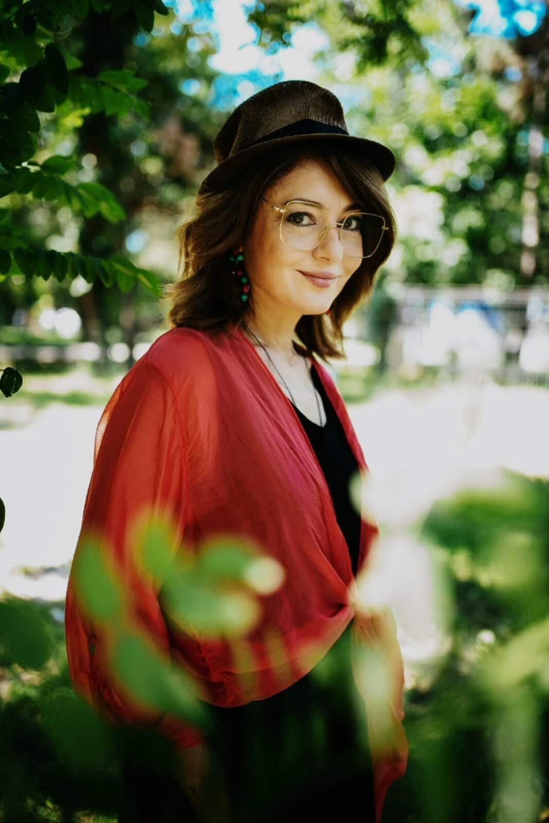 Ce spune Oana Sârbu despre o nouă căsătorie. Artista a divorțat în urmă cu 30 de ani. „Dacă iubesc? Enorm!”