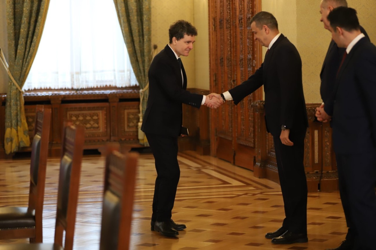 LIVE TEXT | Nicușor Dan a terminat consultările cu partidele din coaliție. PSD a decis retragerea miniștrilor înaintea finalului consultărilor. Nicușor Dan va face o declarație de presă
