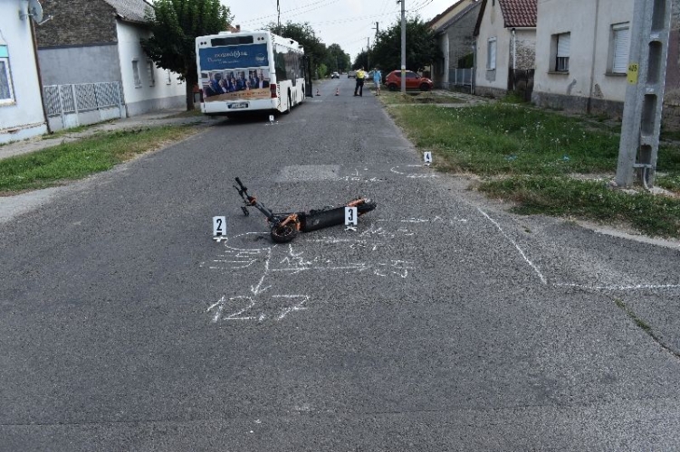 Elszabadult a rollerpokol Nyíregyházán - két balesethez rias