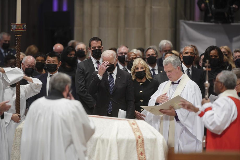 Funeralii naţionale pentru Colin Powell, primul secretar de stat de culoare al SUA. La ceremonie au participat Biden, Obama și Bush