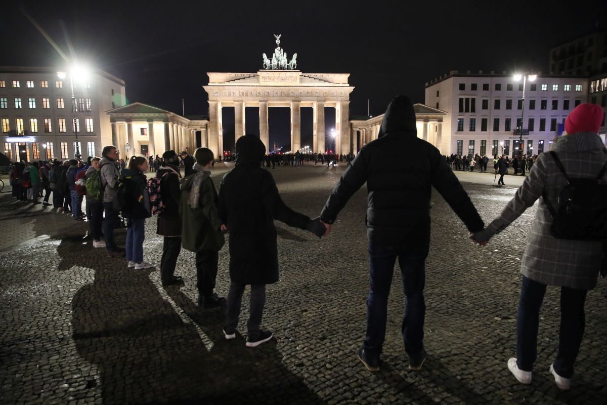 Zeci de manifestații în Germania, după atacul extremist care a ucis nouă oameni în Hanau
